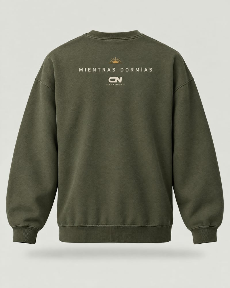 Sudadera oversize «Club de las 6:00», color oliva, espalda