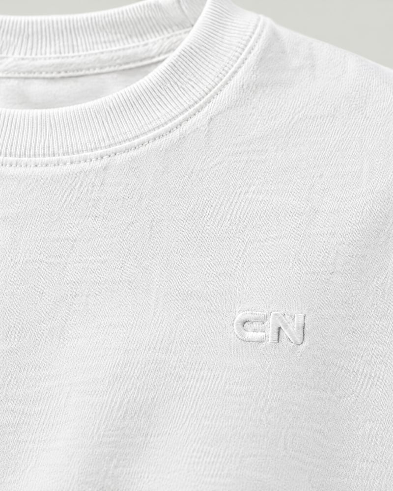 Camiseta corta oversize de mujer, detalle del estampado