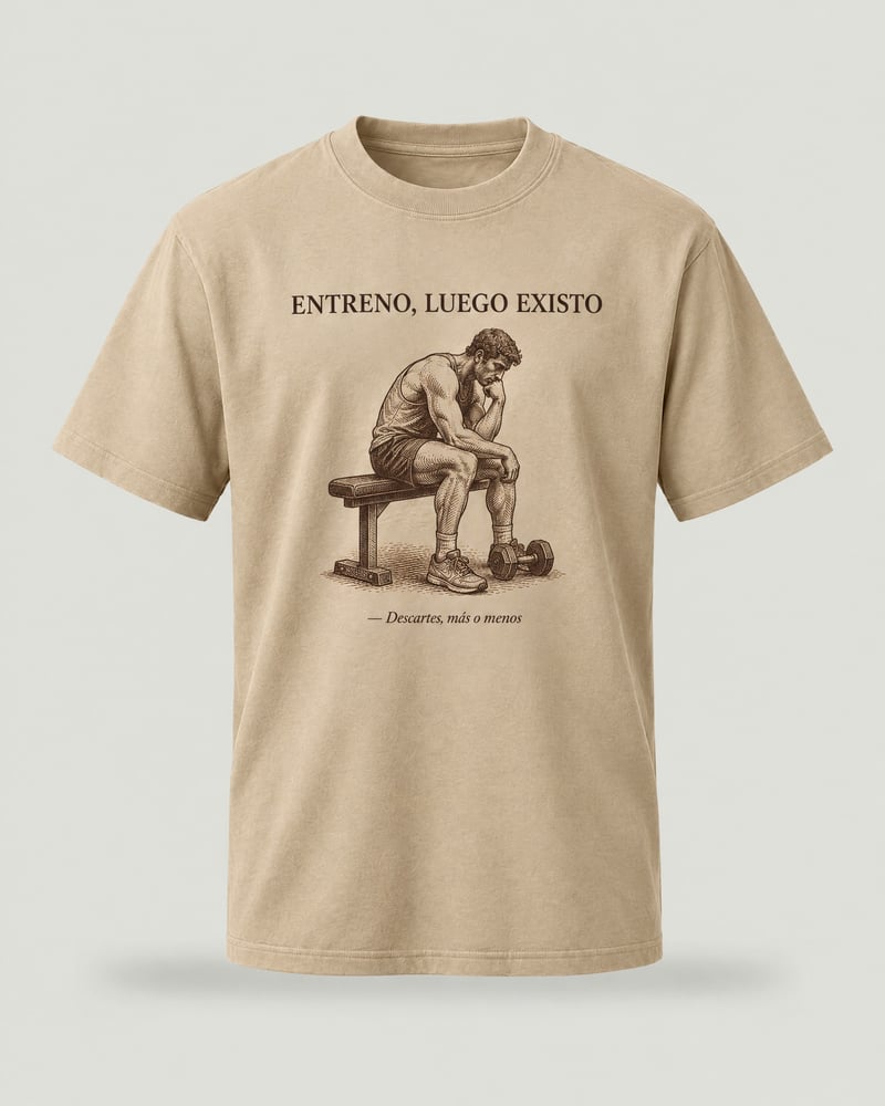 Camiseta oversize «Entreno, luego existo», color arena, delante