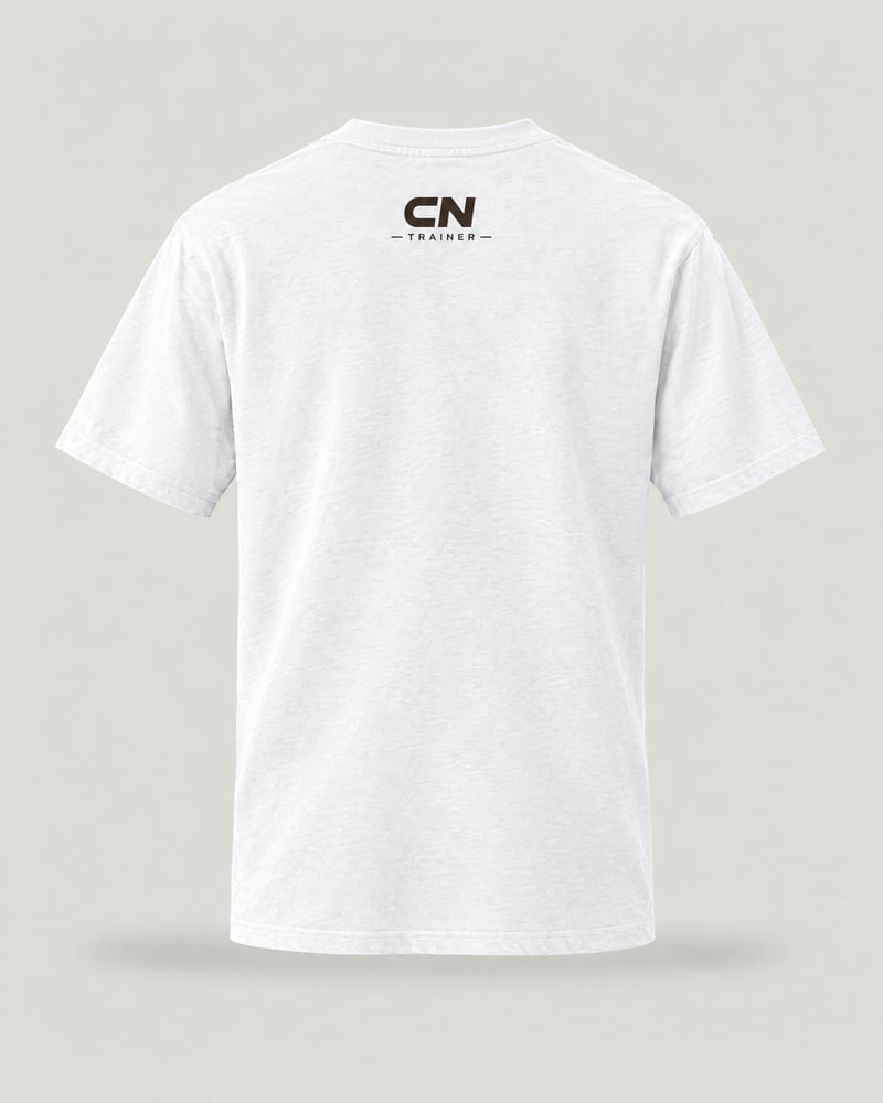 Camiseta «Glúteo pomposo y peligroso», color blanco, espalda